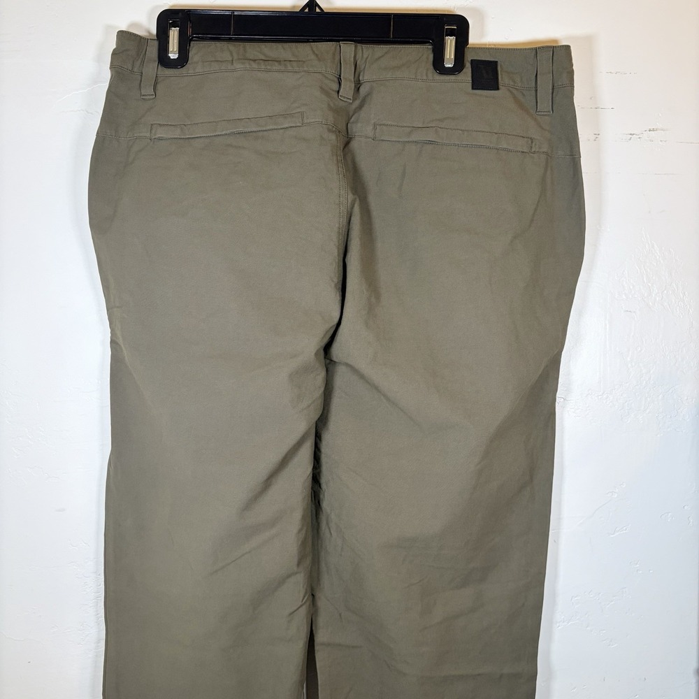 NWOT Vuori Meta Pant‎ Athletic Slim Fit Men's 32 Waist Oregano Inseam 27 - Picture 4 of 7